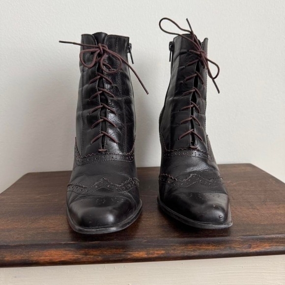 90s Chocolate Brown Lace Up Boot Leather Size 7.5 narrow - Picture 3 of 5